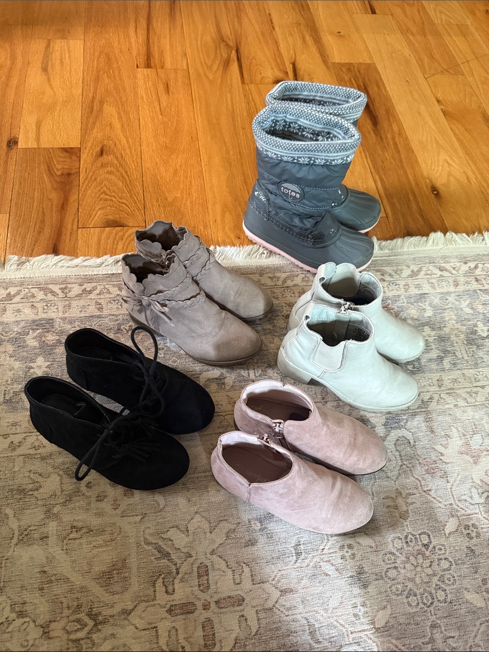 Bundle of 5 Girls Boots